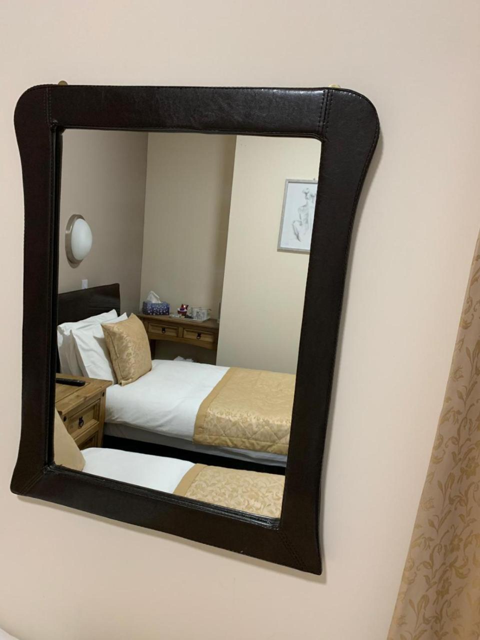 Waverley Inn Lodge ディングウォール エクステリア 写真