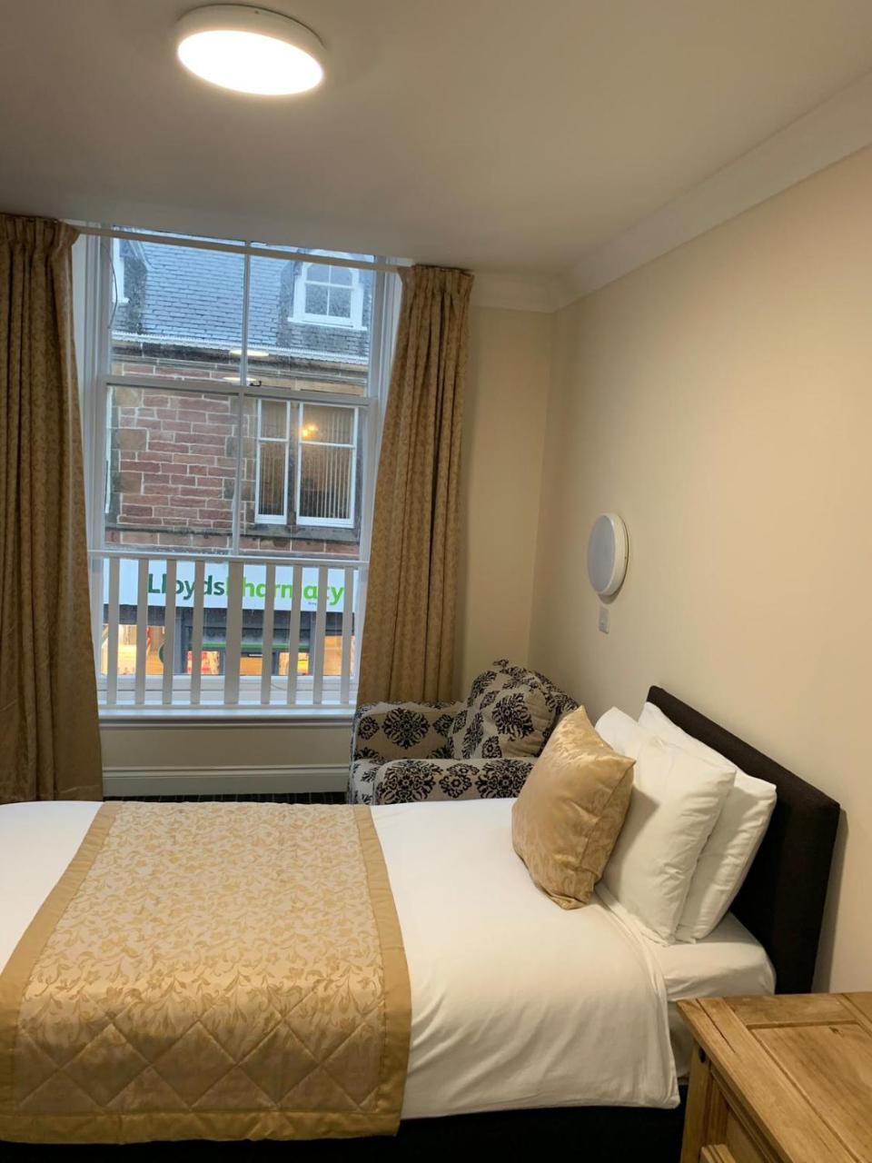 Waverley Inn Lodge ディングウォール エクステリア 写真