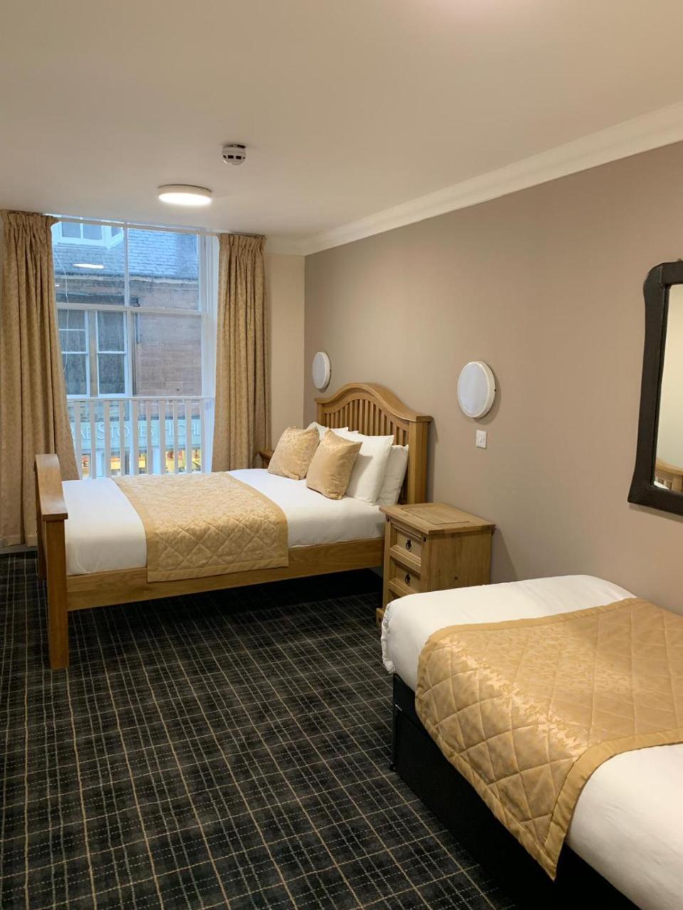 Waverley Inn Lodge ディングウォール エクステリア 写真