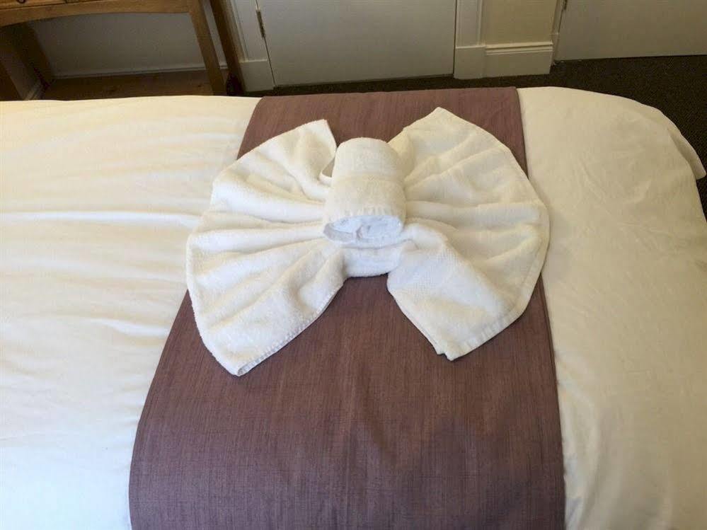 Waverley Inn Lodge ディングウォール エクステリア 写真