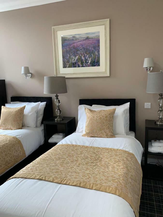 Waverley Inn Lodge ディングウォール エクステリア 写真
