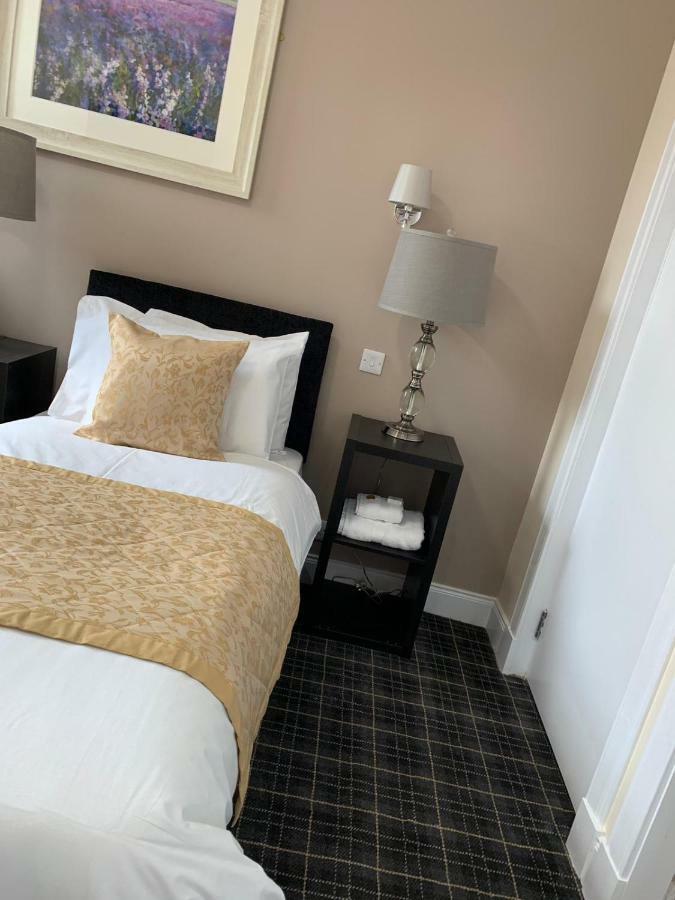 Waverley Inn Lodge ディングウォール エクステリア 写真